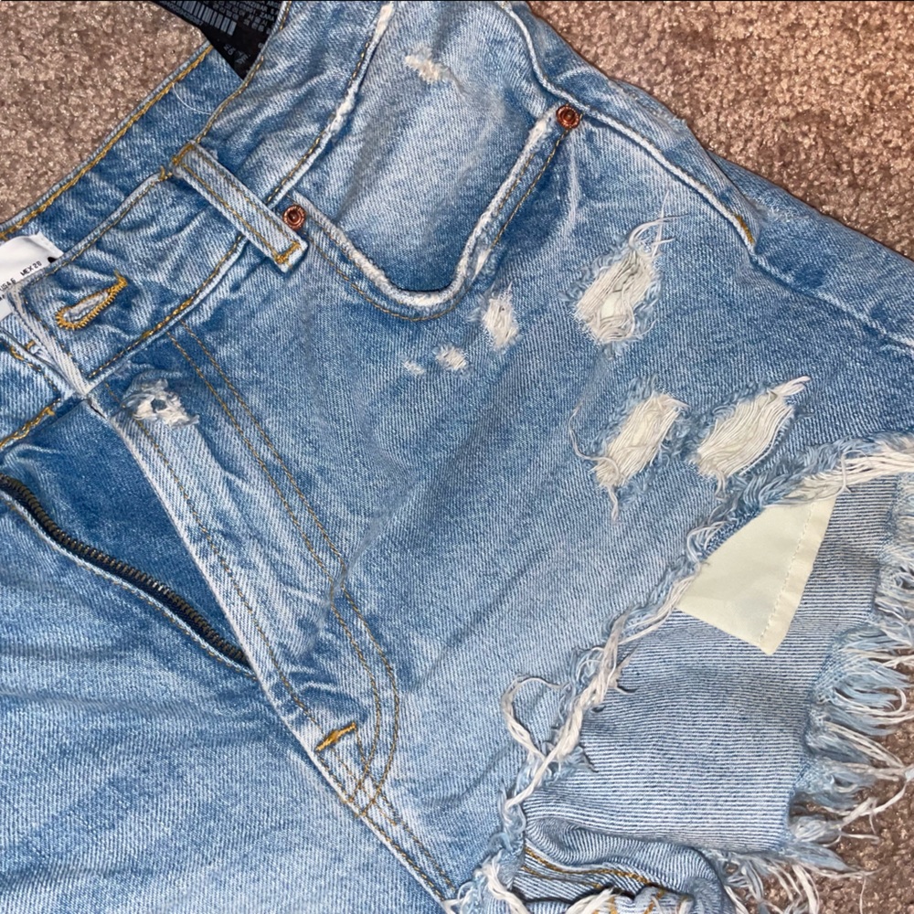 Denim shorts - Picture 3 of 4